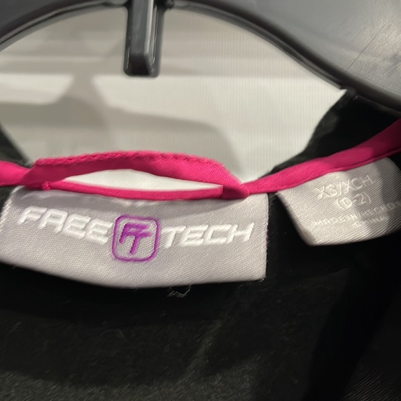 Light weight cool weather jacket by Free Tech XS - Picture 2 of 7